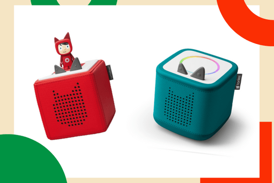 Red Toniebox and teal Toniebox 2 with coloured background